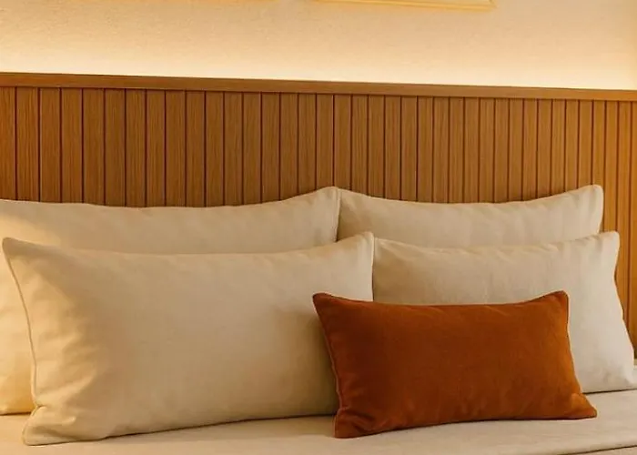 Hotel Kumkat *